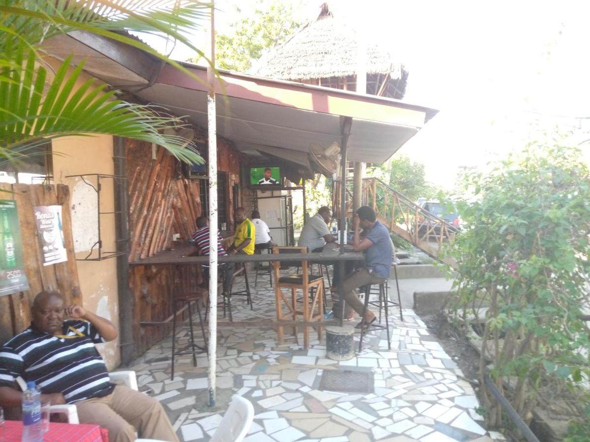 Kicec Bar And Guest House Airport Dar es Salaam Eksteriør billede