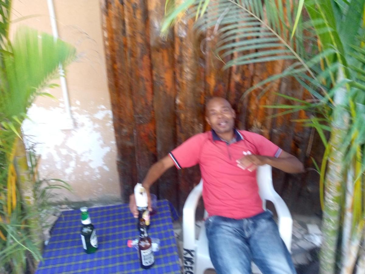 Kicec Bar And Guest House Airport Dar es Salaam Eksteriør billede