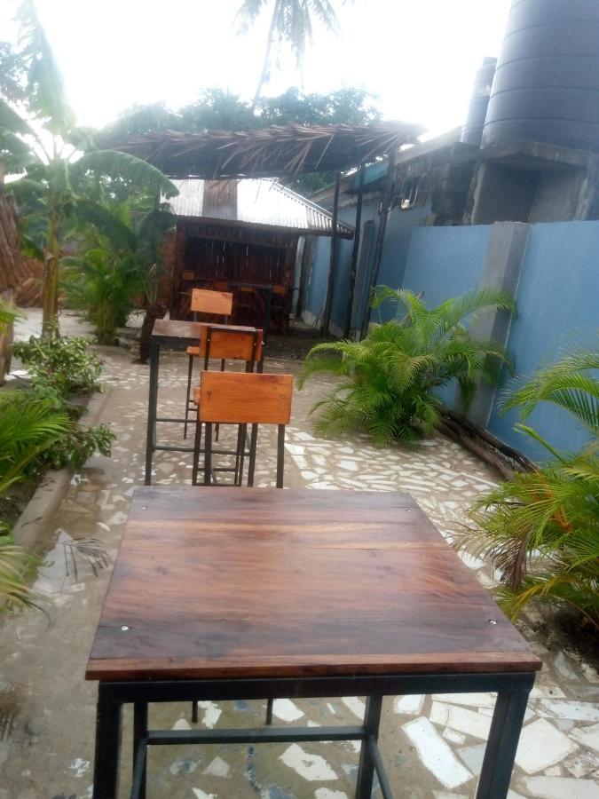 Kicec Bar And Guest House Airport Dar es Salaam Eksteriør billede